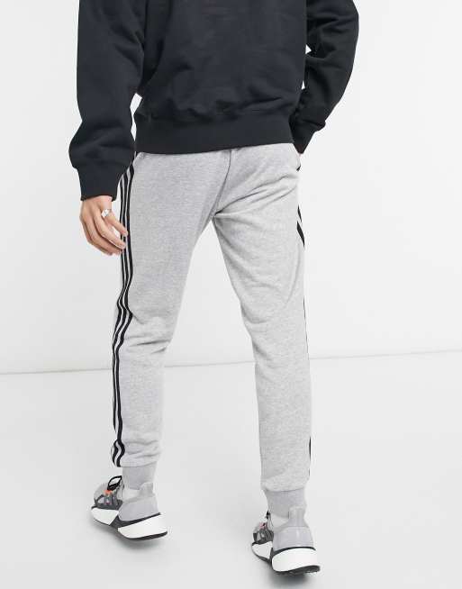 adidas Sportswear - 3-stribede joggingbukser i grå lyngfarve, 2 af 4