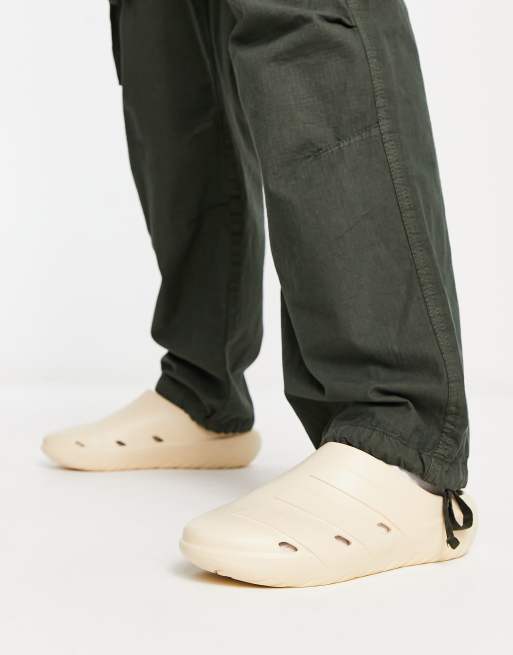 adidas - Sportswear - Adicane - Klompen in zandkleur