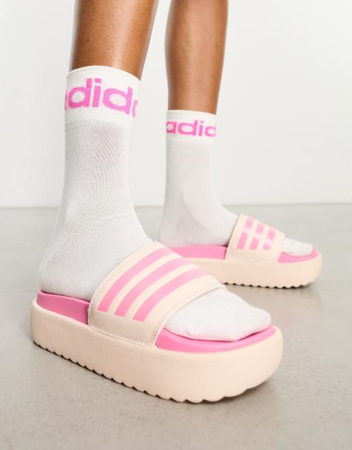 adidas Sportswear – Adilette – Różowe klapki na platformie