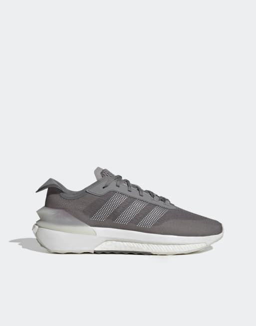 adidas Sportswear Avryn trainers in grey