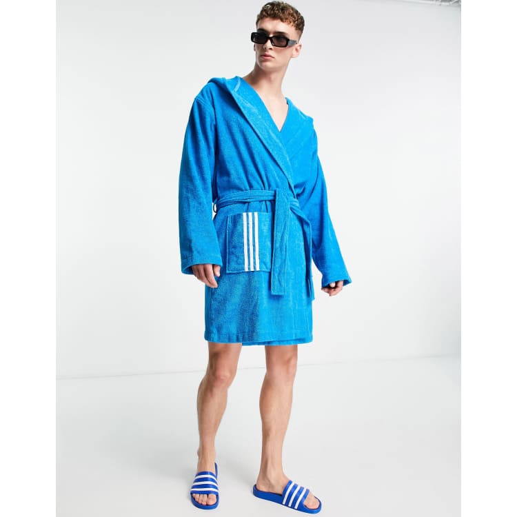 24270138-1-shockcyan?$n_750w$&