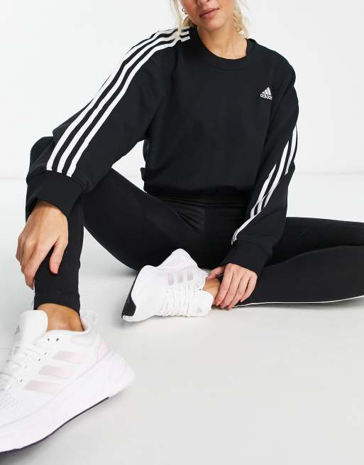 adidas Sportswear – Essentials – Sweatshirt in Schwarz