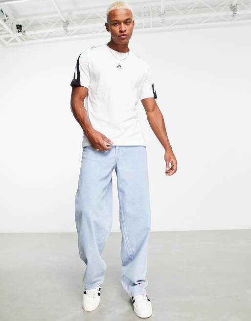 adidas – Sportswear – Future Icons – Vit t-shirt med 3 ränder , 2 av 4