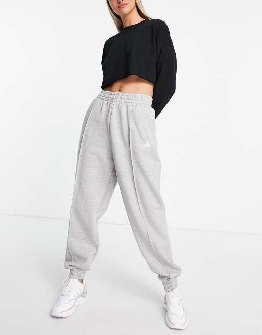 adidas – Sportswear Lounge Studio – Grå mysiga mjukisbyxor