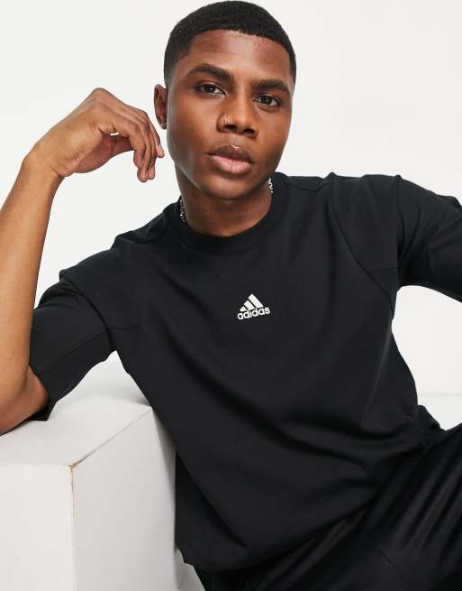 adidas – Sportswear – Lounge – T-Shirt in Schwarz mit aufgesticktem Logo, 3 von 4