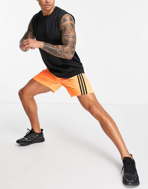adidas Sportswear – Pomarańczowe szorty z 3 paskami, 4 z 4