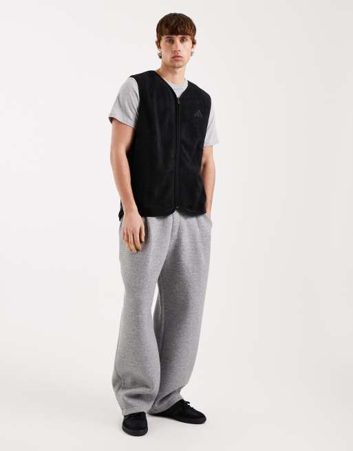 adidas Sportswear Sharp zip vest in black, 2 of 5