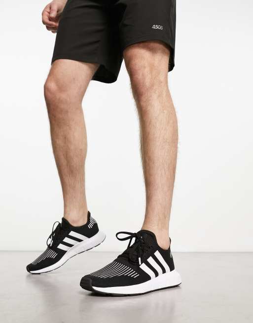 Adidas swift run shop noir et blanche