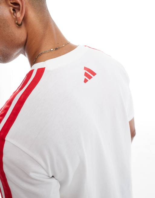 adidas Sportswear T shirt bianca e rossa con stampa sulla tasca ASOS