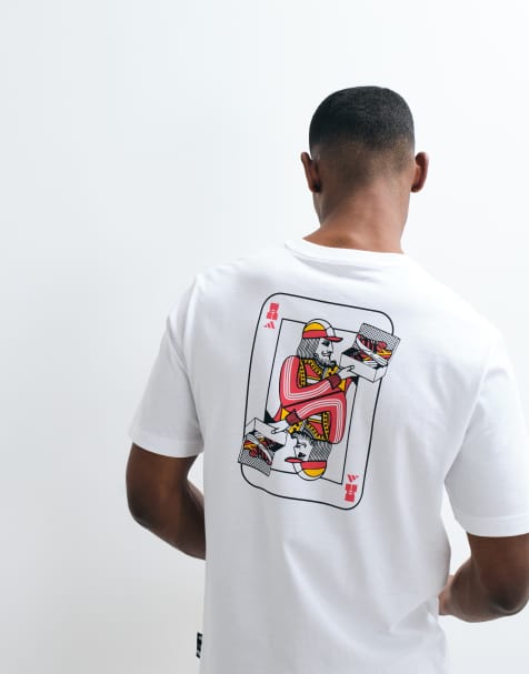 adidas Sportswear t-shirt med spillekortgrafik i råhvid - view 1