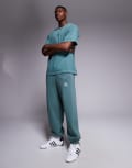 [adidas Originals] adidas Sportswear trackies in washed green L Mid Green