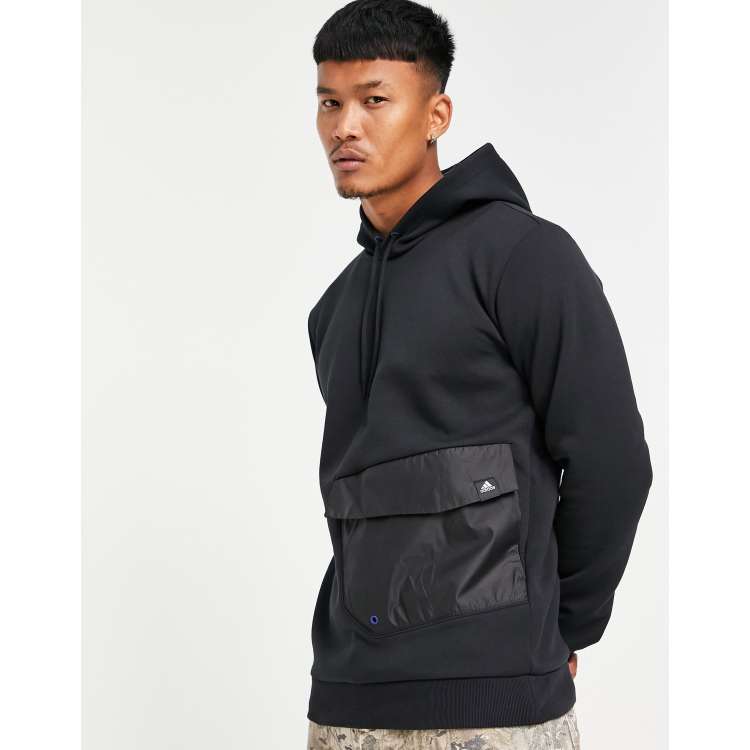 adidas Sportswear – Utility-Kapuzenpullover in Schwarz mit Tasche