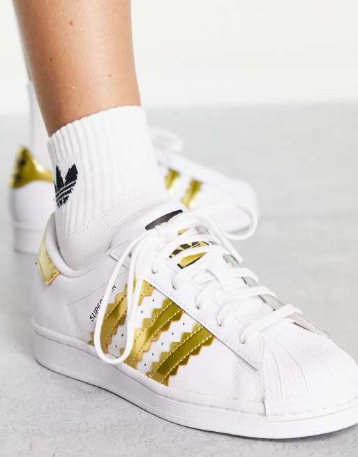 Adidas superstar shoes white and gold sale