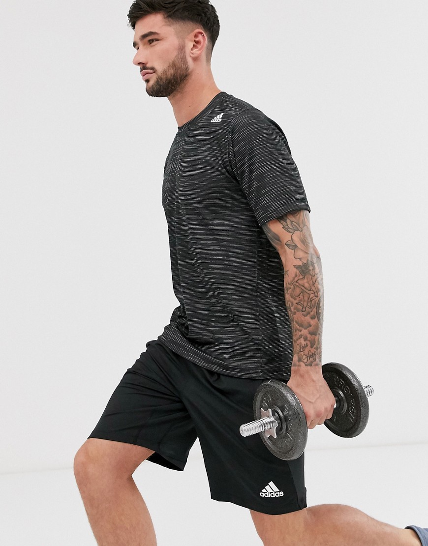 Adidas – Svartmelerad tränings-t-shirt