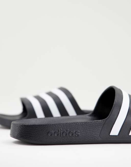 adidas Swim – Adilette – Slider in Schwarz mit weißen Streifen , 3 von 4