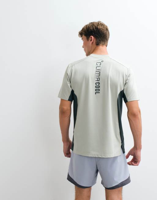 adidas t-shirt tecnica da training colorblock verde salvia, 2 di 5