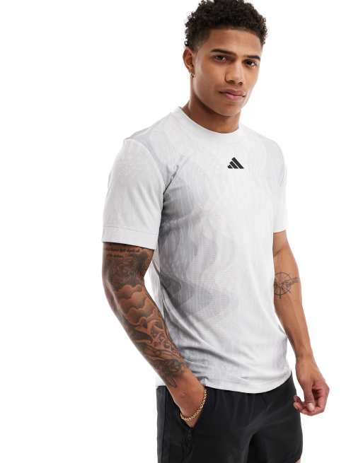 adidas Tennis – Airchill Pro Freelift – T-Shirt in Grau
