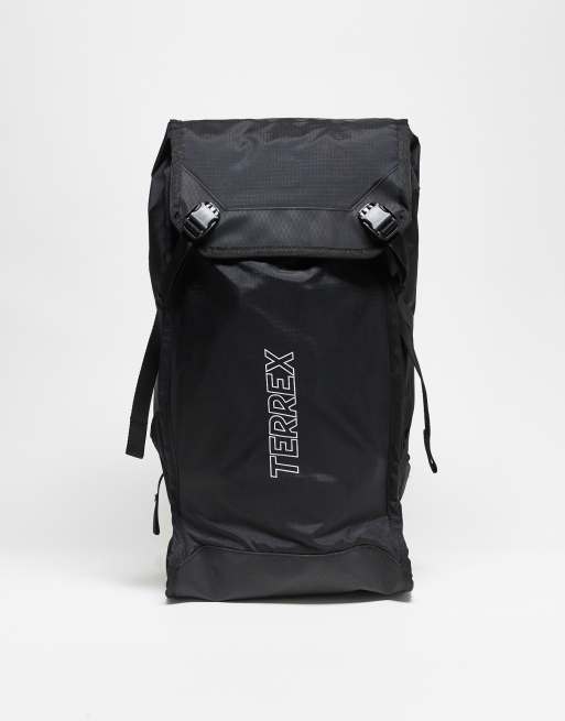 adidas – Terrex Aeroready – Multi-Sport – Svart och vit ryggsäck