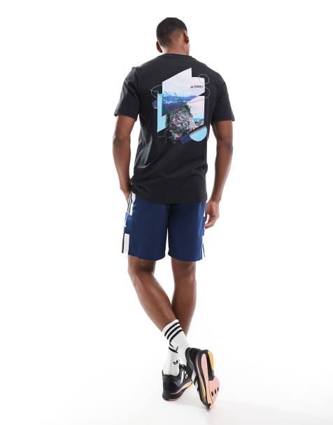 adidas – Terrex – Czarny T-shirt z grafiką na plecach - view 1