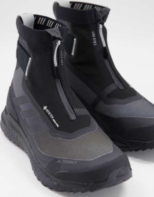 adidas Terrex Free Hiker trainers in all black, 2 of 4