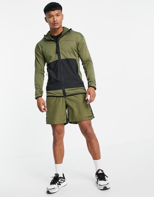 adidas – Terrex – Kapuzenjacke in Khaki mit Fleece-Futter, 4 von 4