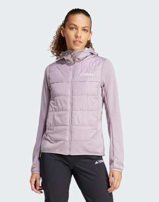 adidas - Terrex Multi - Isolierte Hybrid-Kapuzenjacke in Preloved Fig-Lila