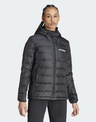 adidas - Terrex Multi - Leichte Daunenjacke in Schwarz mit Kapuze
