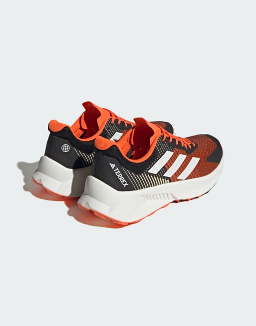 adidas Terrex – Soulstride Flow Trail Running – Laufschuhe in Schwarz und Orange