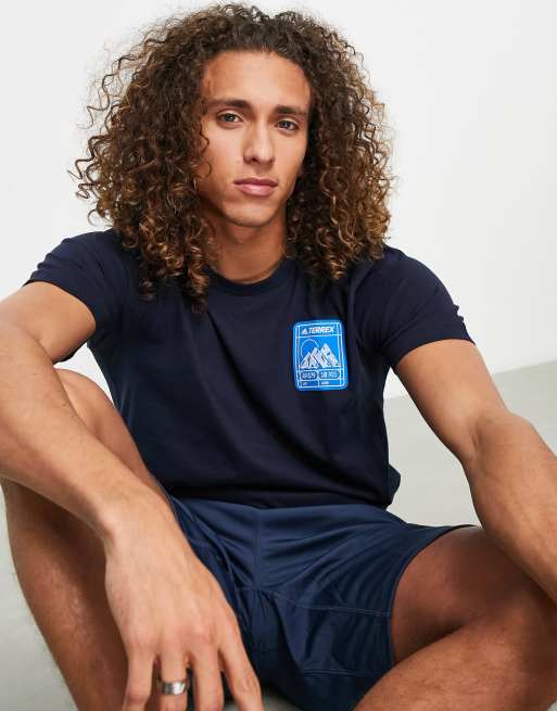 adidas – Terrex – T-Shirt in Marineblau mit Logo-Aufnäher