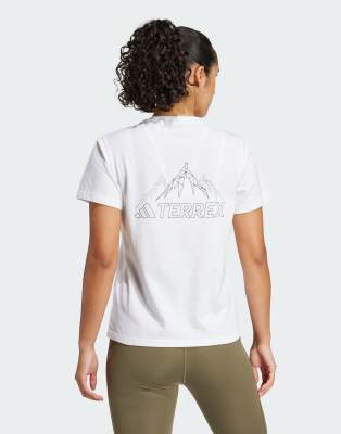 adidas Terrex - T-Shirt in Weiß mit Print
