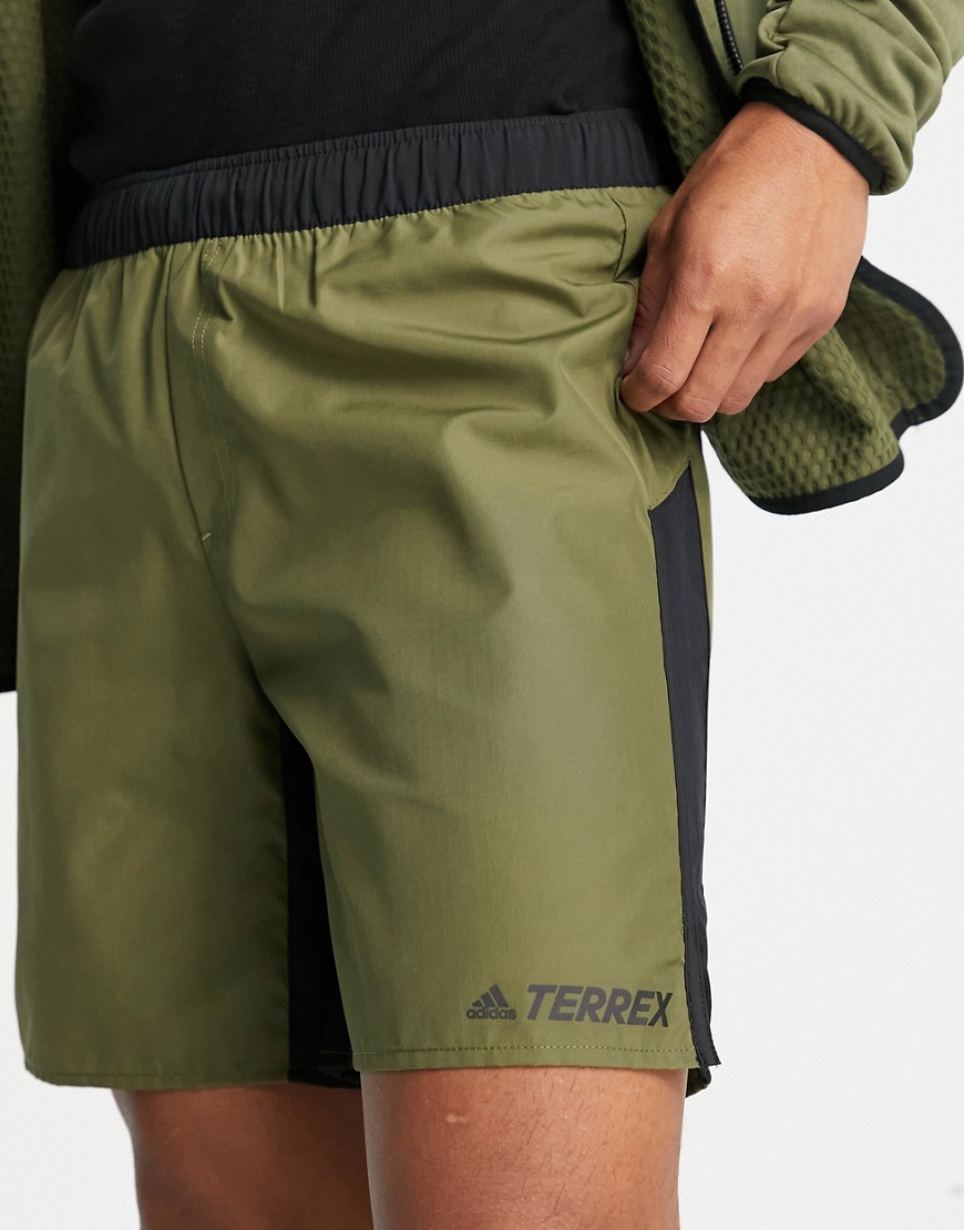 Adidas Terrex trail shorts in khaki-Green
