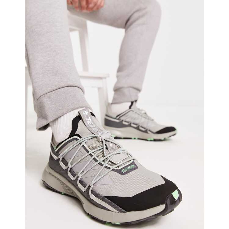 adidas Terrex 21 in grey | ASOS