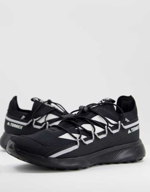 adidas – Terrex Voyager – Sneaker in Schwarz