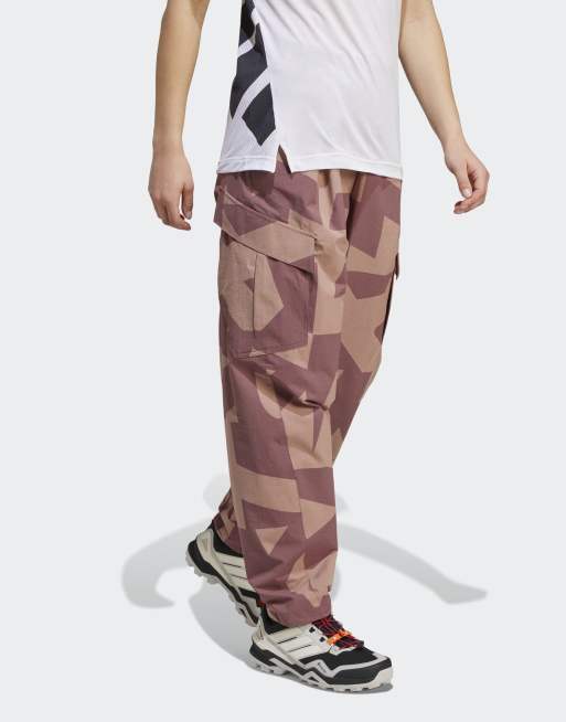 adidas Terrex – Xploric – Bojówki ze wzorem w kolorze bordowym i beżoworóżowym, 5 z 5