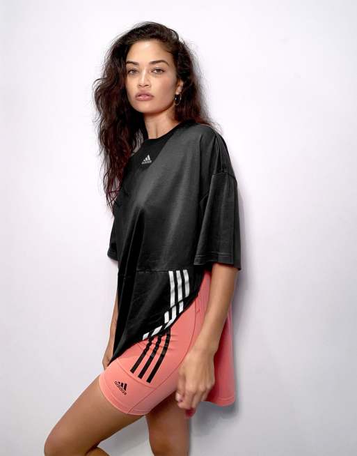 Oversized t hotsell shirt adidas