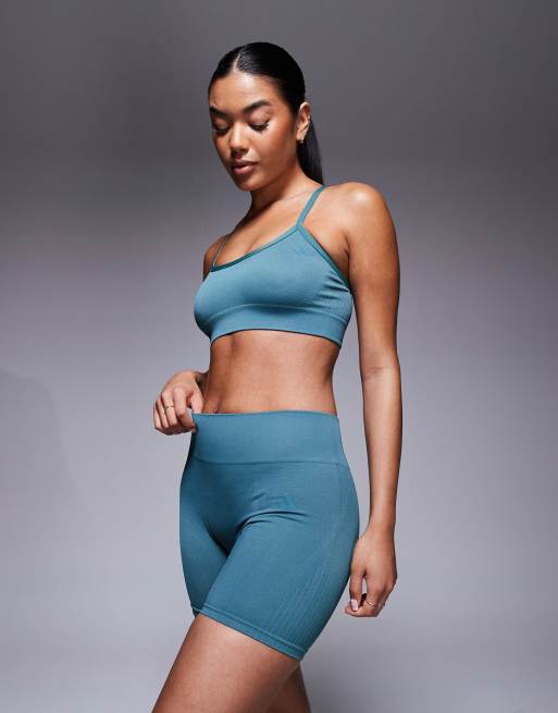 adidas Training – 4 – Blågröna, stickade shorts i booty-modell, 2 av 5