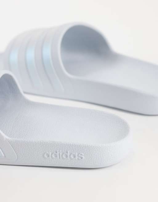 adidas Training – Adilette Aqua – Slider in Blau und Metallic, 4 von 4