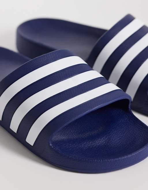 adidas Training – Adilette Aqua – Slider in Marineblau, 3 von 4
