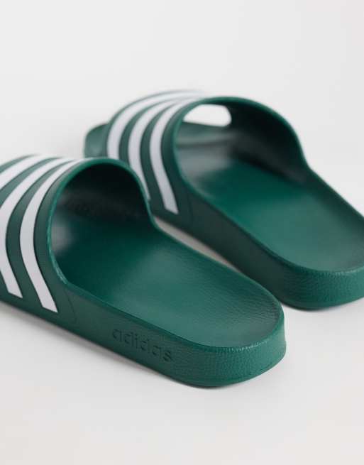 adidas Training Adilette Aqua tofflor i mörkgrönt, 4 av 4