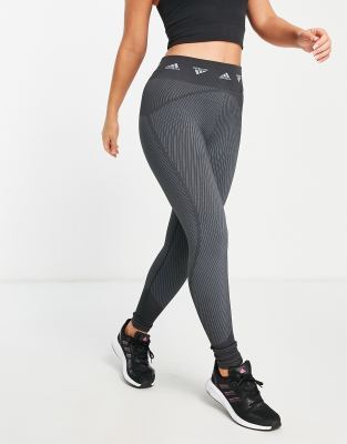 adidas Training – Aeroknit – 7/8-Leggings mit sich wiederholendem