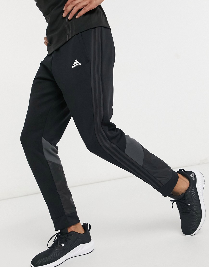 Adidas – Training – Aeroready – Svarta mjukisbyxor