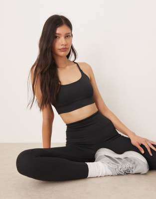 Adidas Training - All Me - Brassière de sport côtelée maintien léger - Noir S