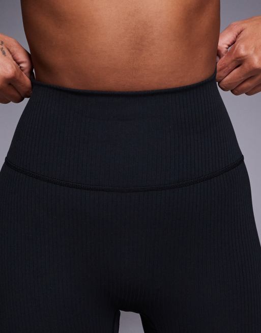adidas – Training – All Me – Svarta, ribbade, hellånga leggings, 5 av 5