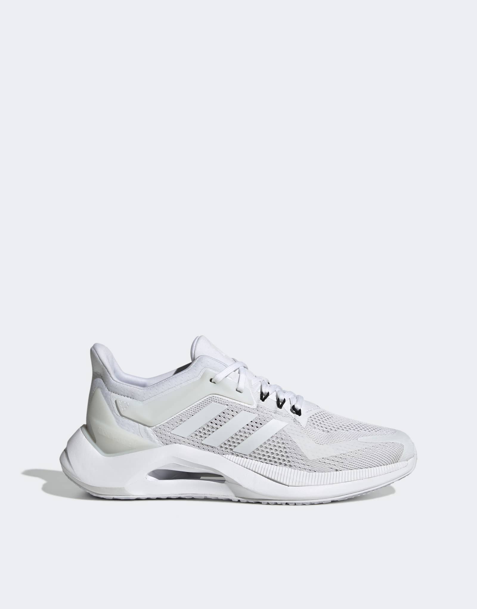 кроссовки adidas Training Alphatorsion белого цвета 18690₽
