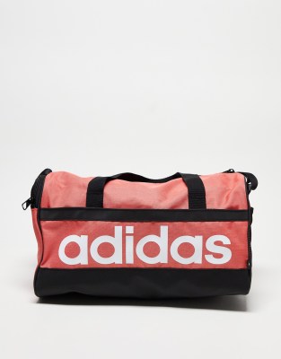 adidas Training - Besonders schmale Beuteltasche in Koralle-Rot