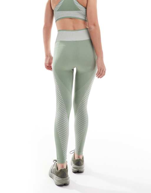 adidas Training – Bezszwowe srebrnozielone legginsy o długości 7/8, 5 z 5