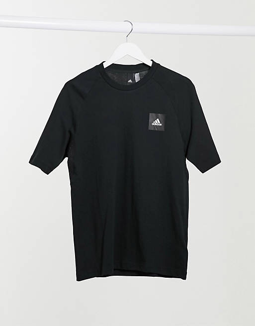 Adidas Training BOS – Czarny t-shirt z naszywką z logo