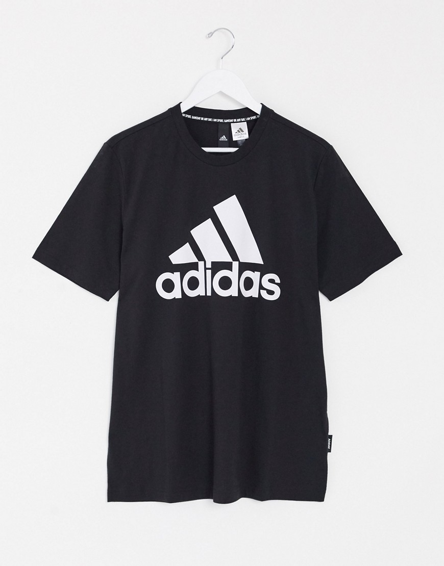 Adidas Training – BOS – Svart t-shirt med stor logga på bröstet
