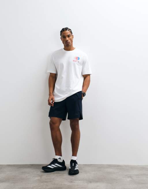 adidas Training - Camiseta blanca con estampado "Hoops" en la espalda, 2 de 5