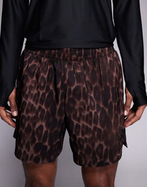 adidas Training - D4T - Pantaloncini con stampa leopardata, 5 di 6